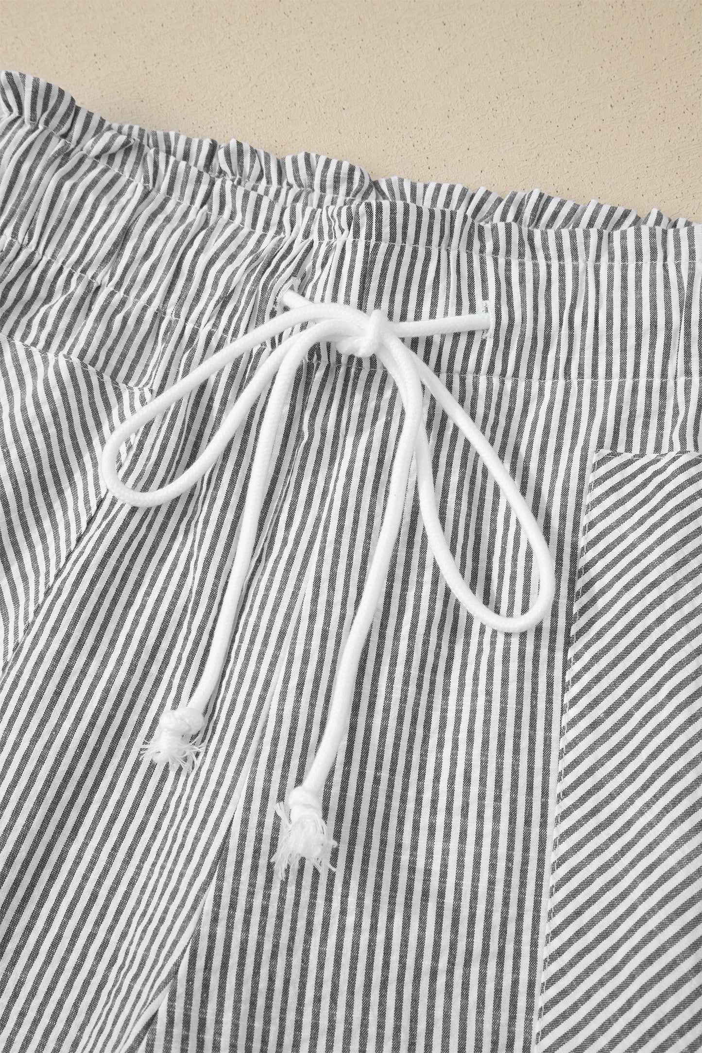 Stripe Lace-up Elastic Waist Casual Pocketed Shorts