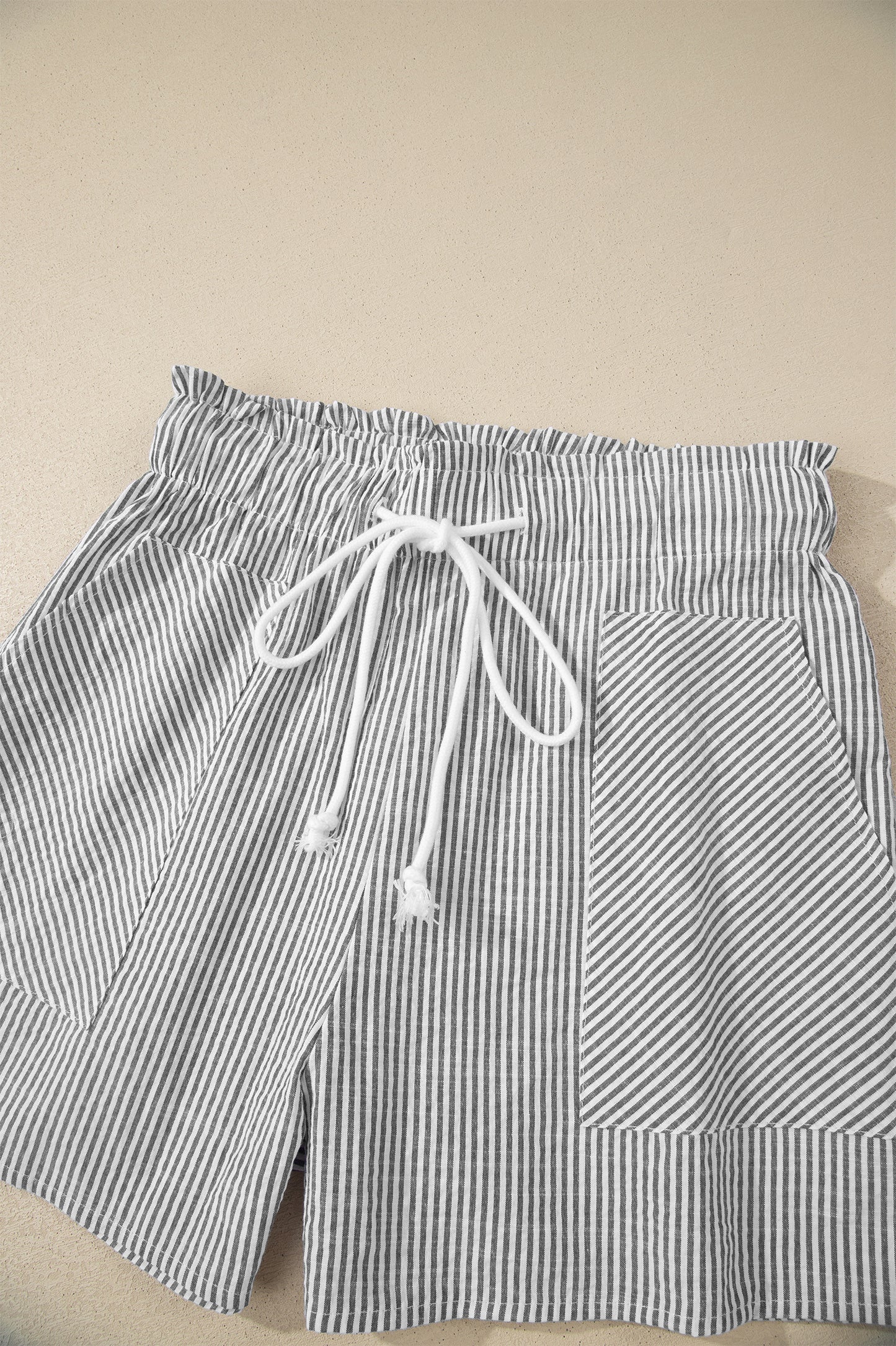 Stripe Lace-up Elastic Waist Casual Pocketed Shorts